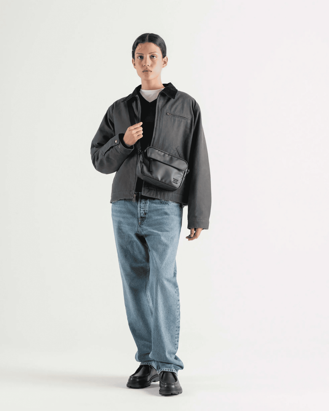 Pechera Herschel - Alberni Crossbody | Weather Resistant - 3L