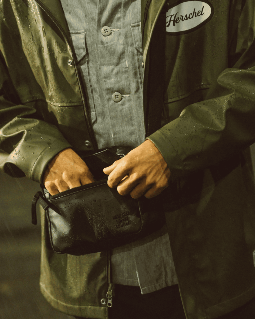 Pechera Herschel - Alberni Crossbody | Weather Resistant - 3L